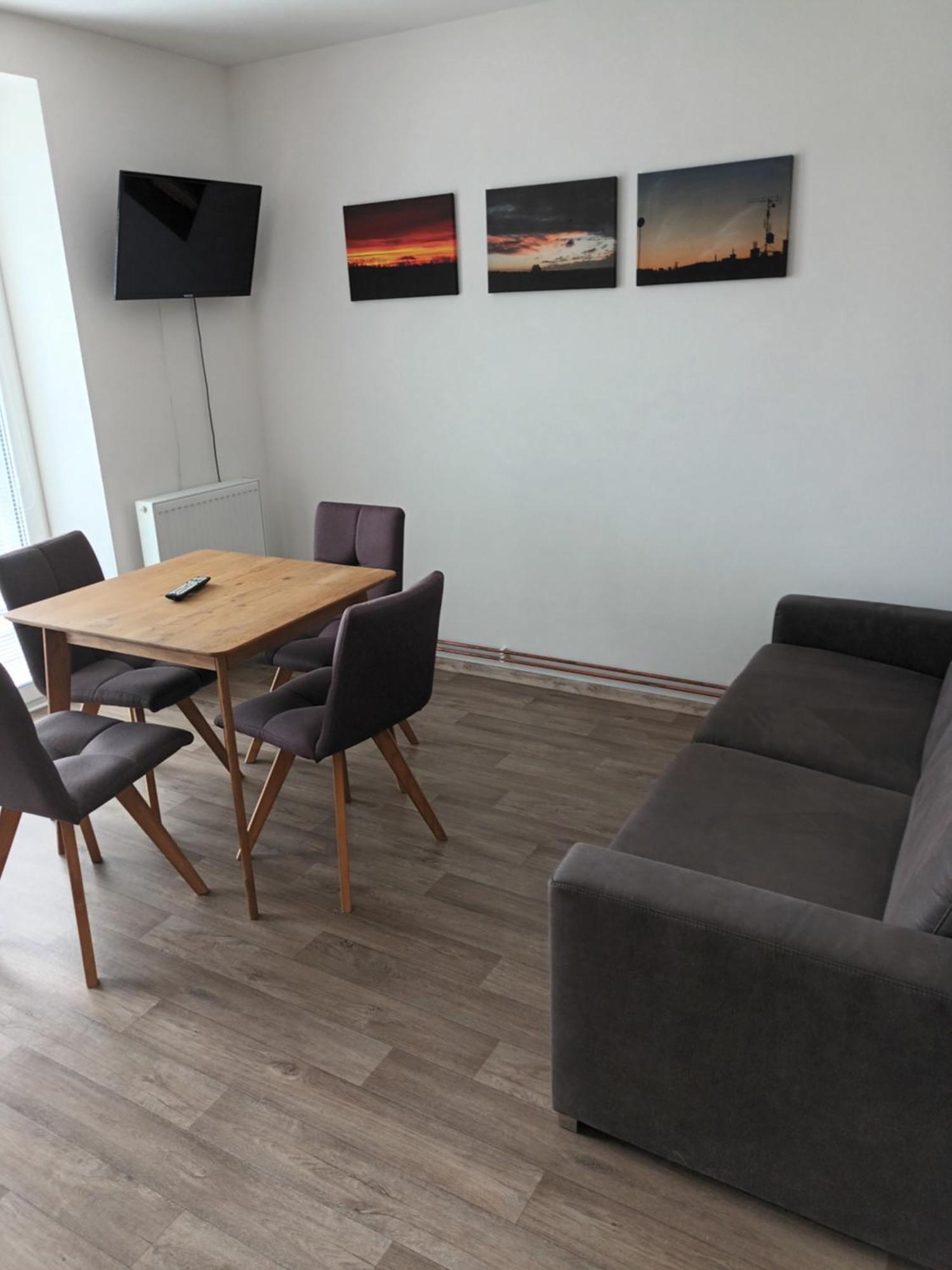 Ferienwohnung Penzion Na Samotach Jindřichův Hradec Exterior foto