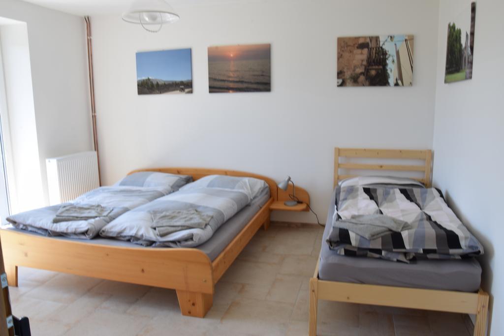 Ferienwohnung Penzion Na Samotach Jindřichův Hradec Exterior foto