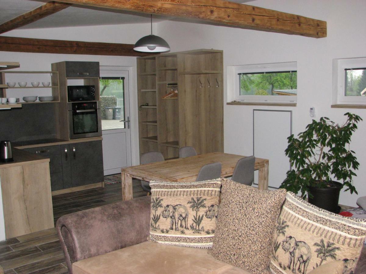 Ferienwohnung Penzion Na Samotach Jindřichův Hradec Exterior foto